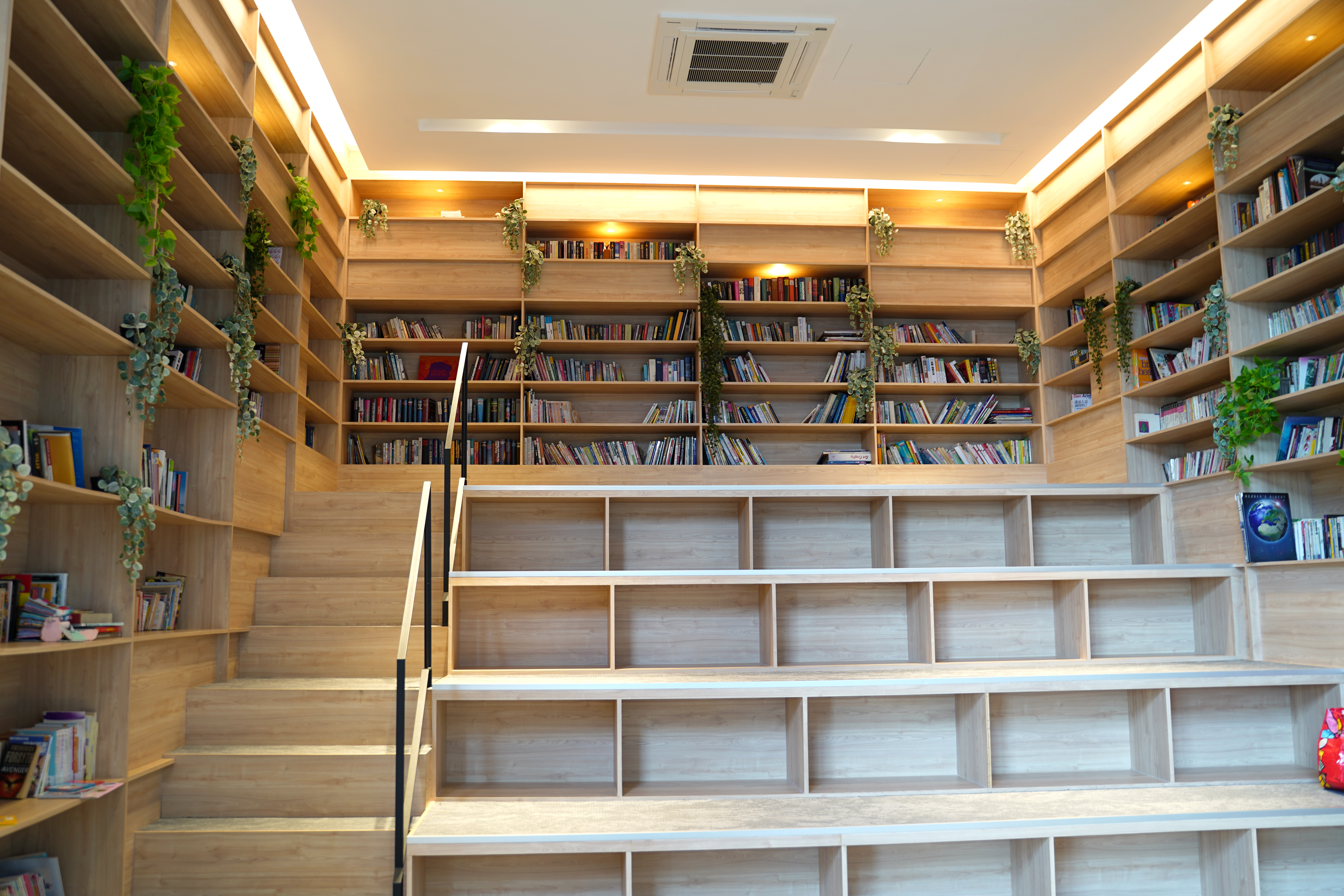 Vertu facility — library & reading lounge